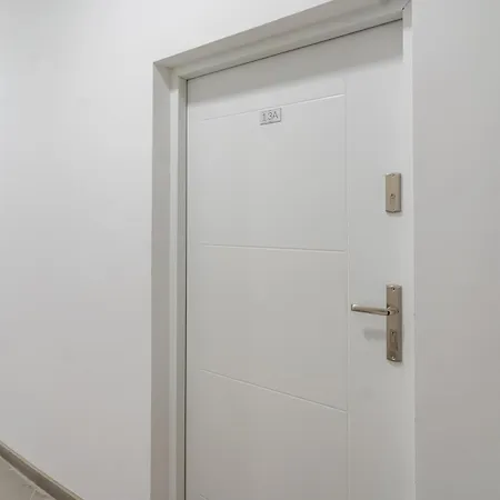 Dyrekcyjna Charming By Bookinghost * 卡托维兹