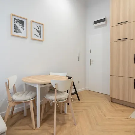 Dyrekcyjna Charming By Bookinghost 公寓