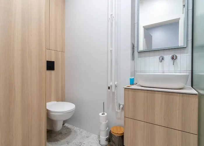 Dyrekcyjna Charming By Bookinghost Apartment Katowice