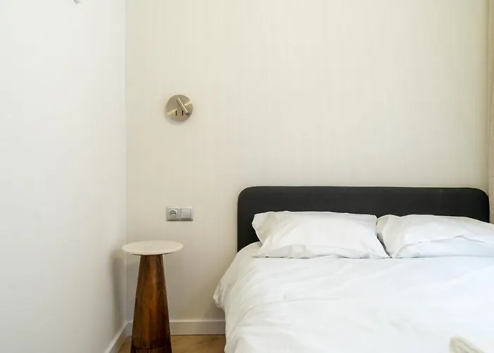 Dyrekcyjna Charming By Bookinghost * 卡托维兹